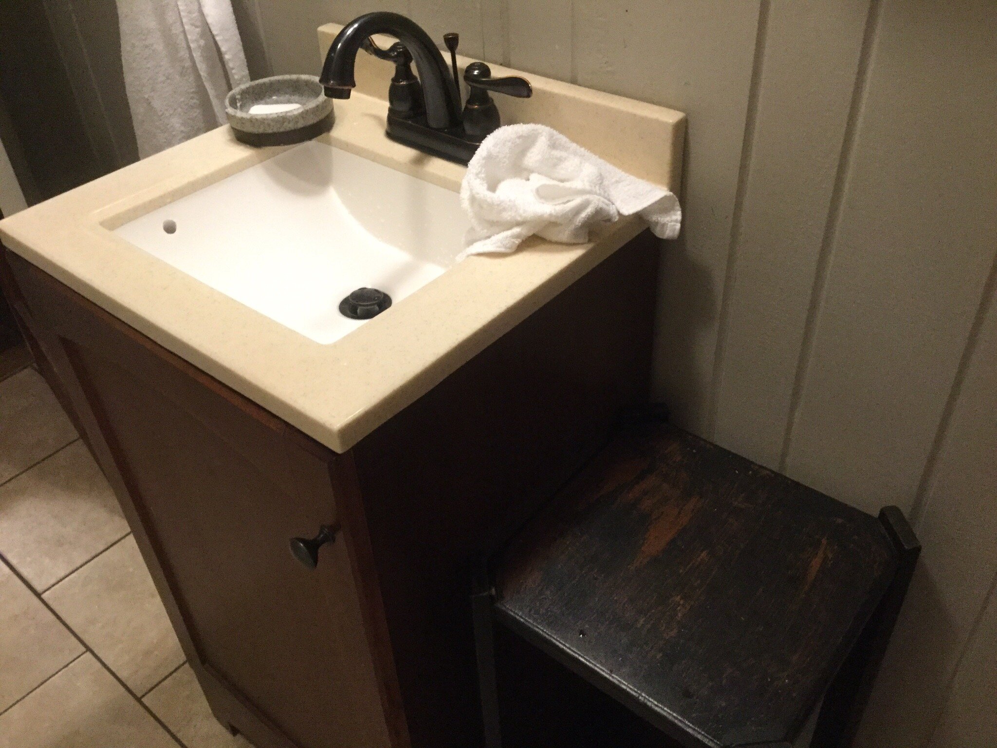 Riverside Lodge at Chimney Rock-官方