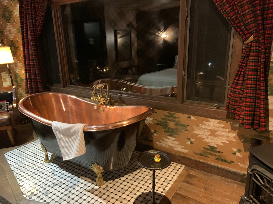 Urban Cowboy Lodge主图