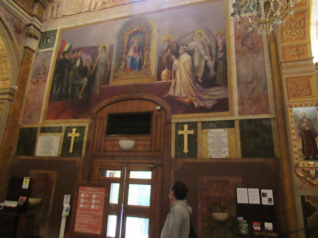 Santuario Madonna dell'Ambro景点图片