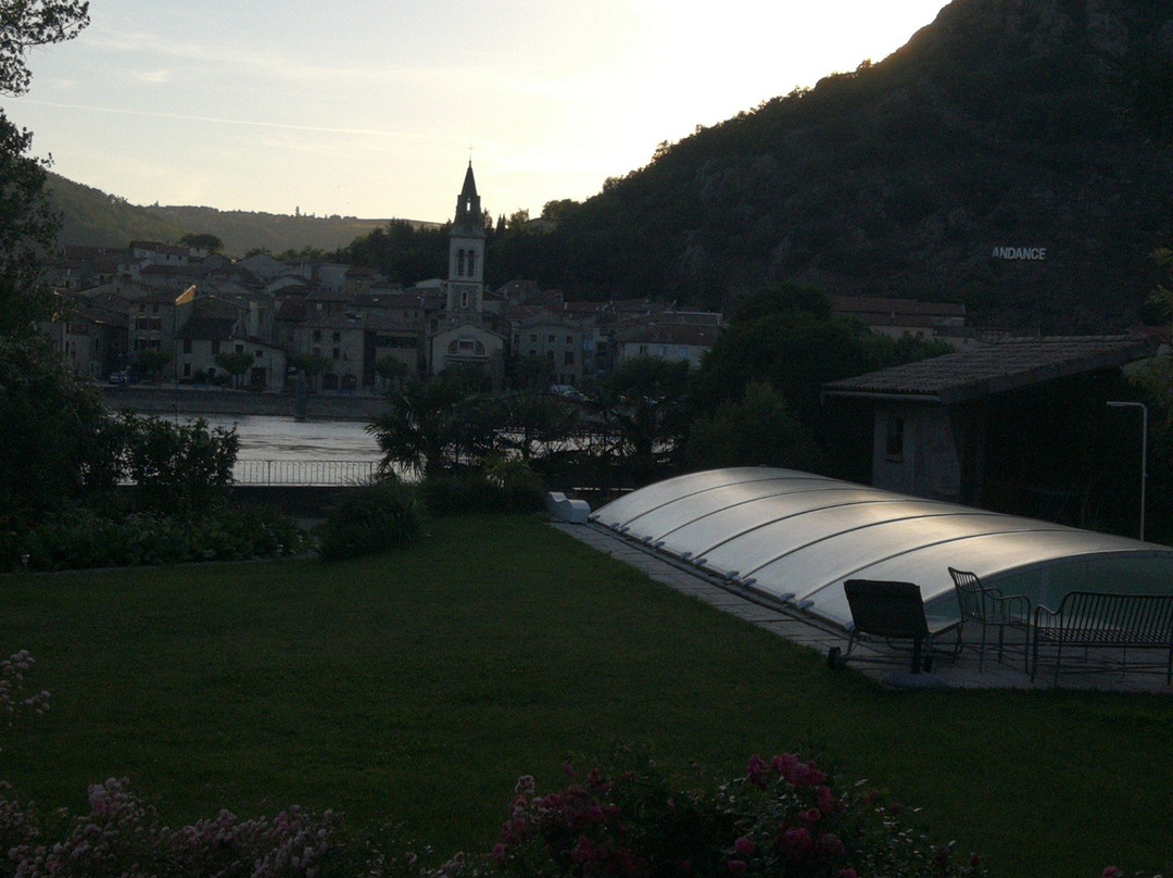 Villa Rhôna主图