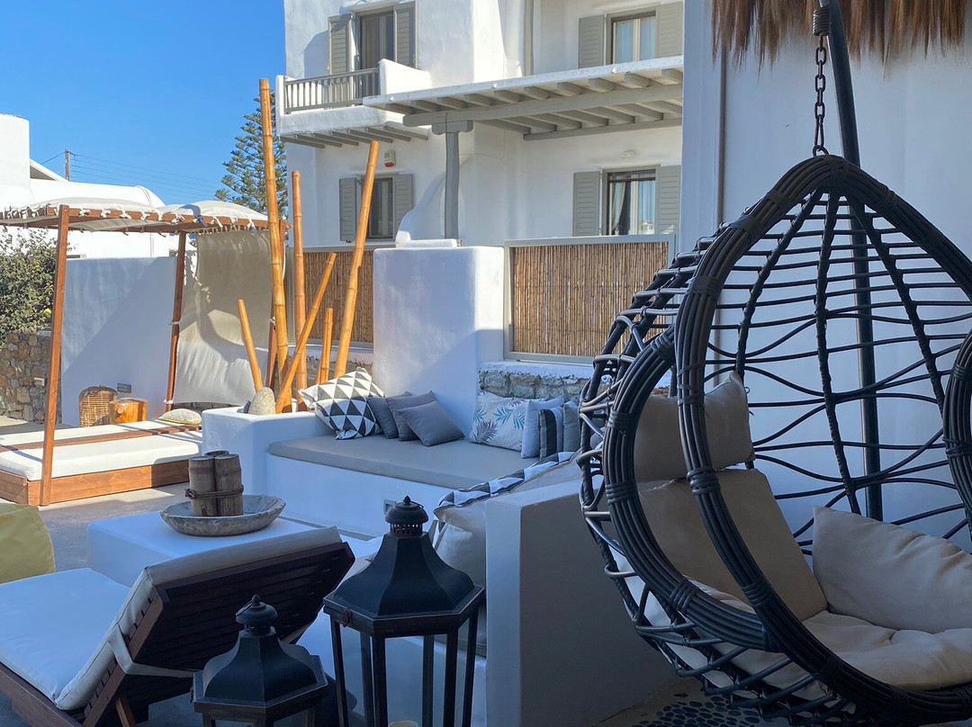 White and Grey主图