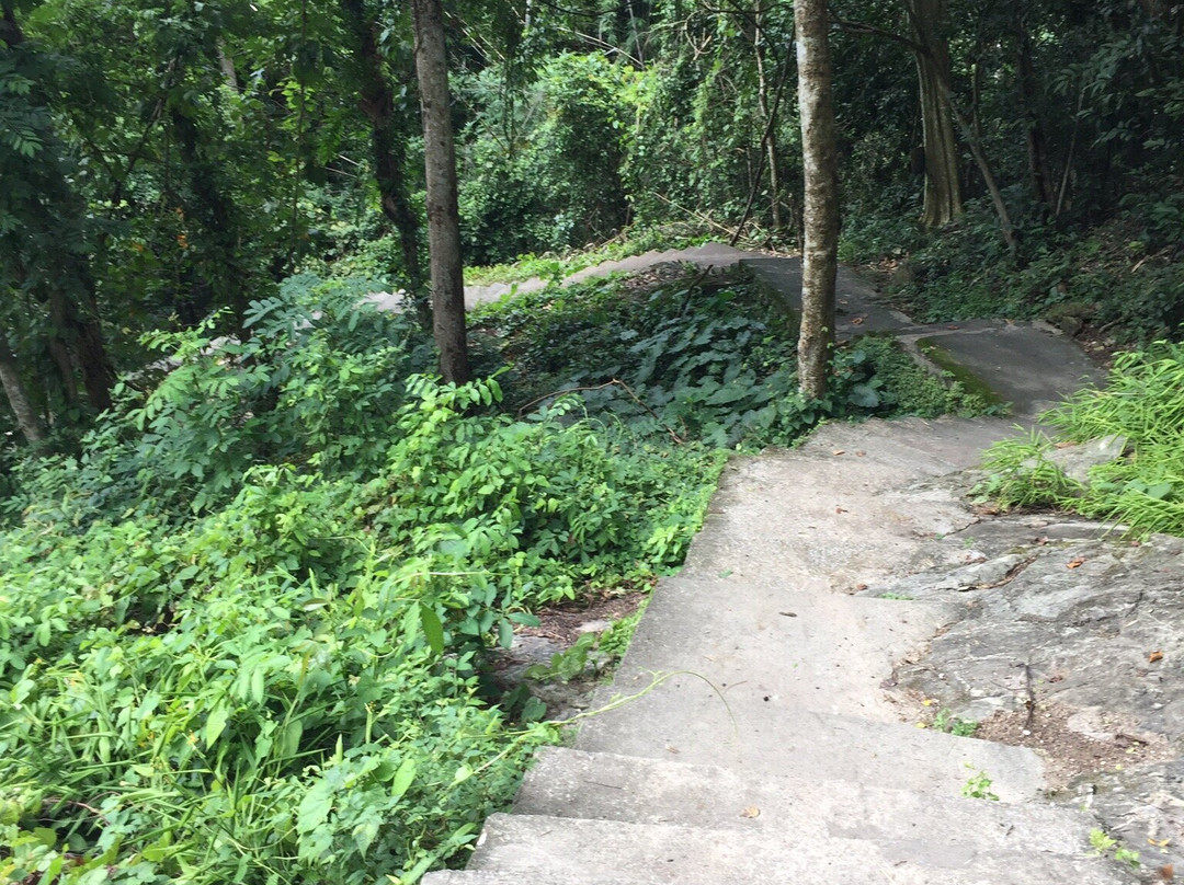 Namtok Sarika waterfall景点图片