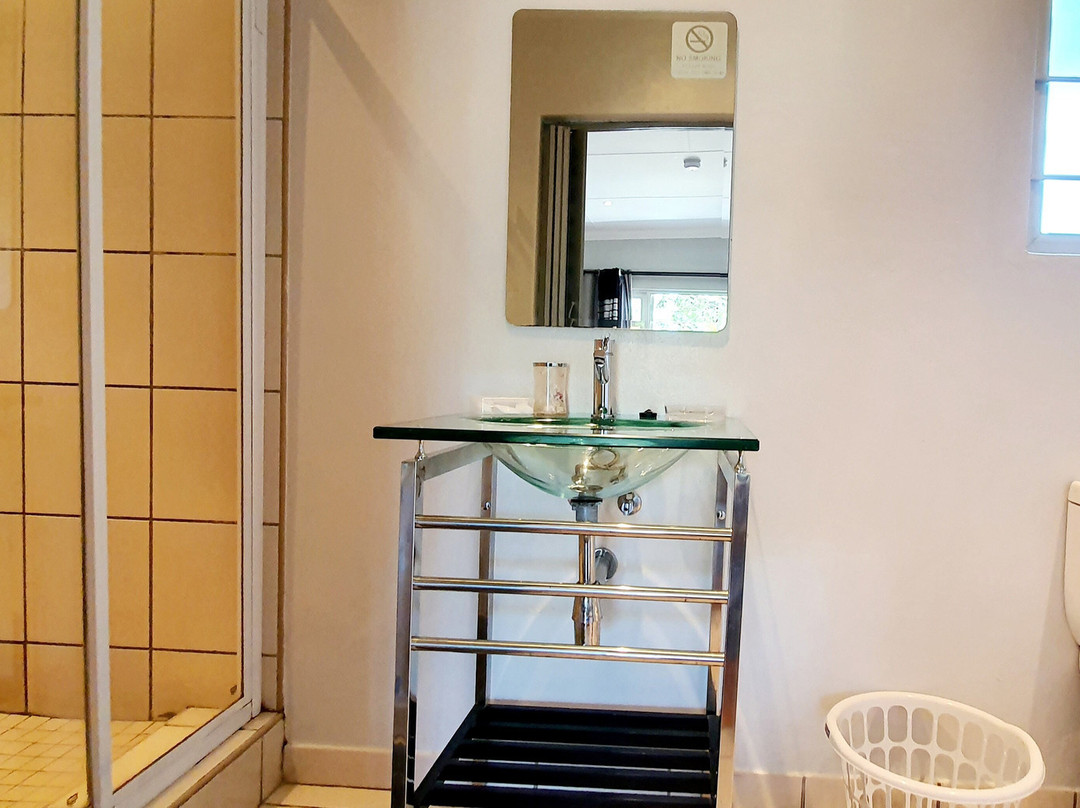 Dive Inn Bed and Breakfast主图