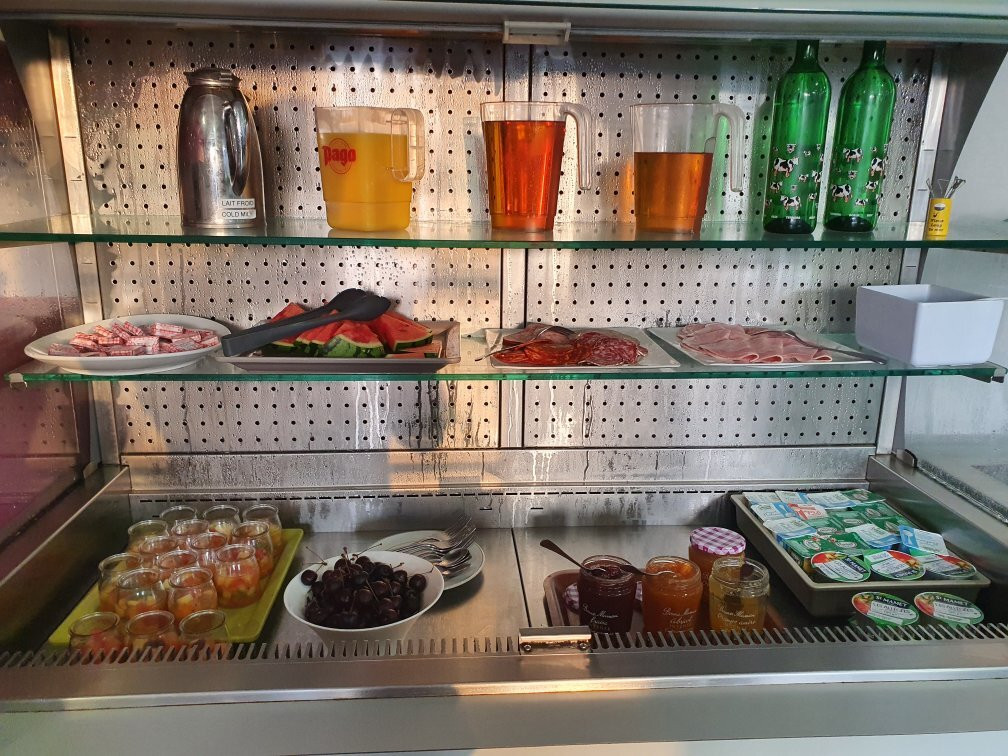 博瓦尔酒店主图