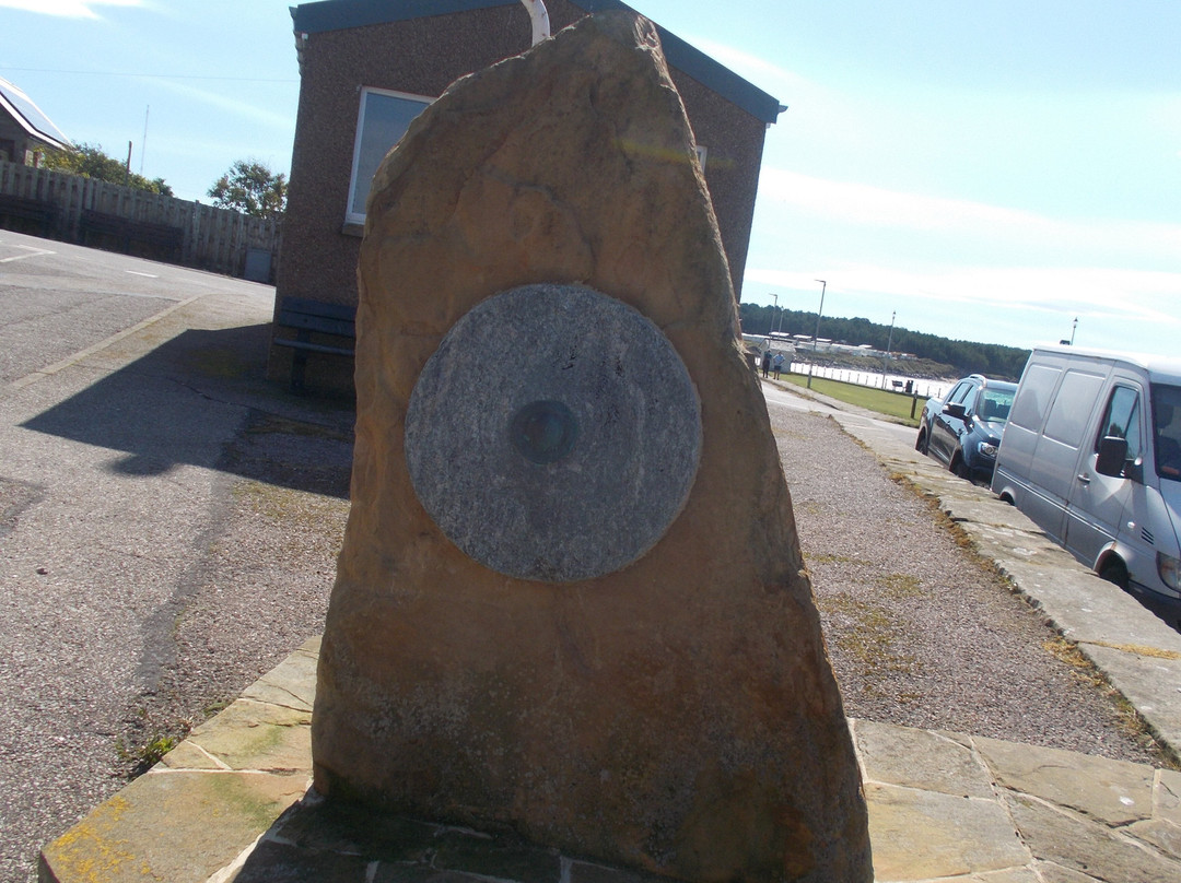 Shetland Bus Memorial-Burghead必去景点