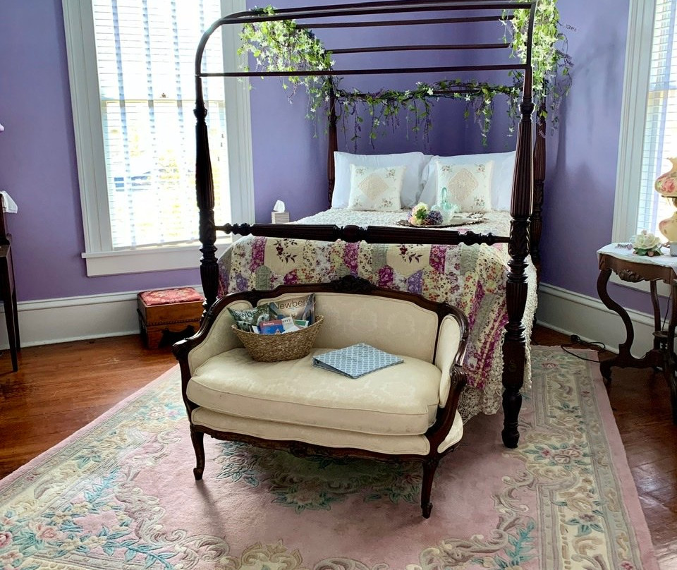 Newberry Manor Bed and Breakfast and Event Venue主图