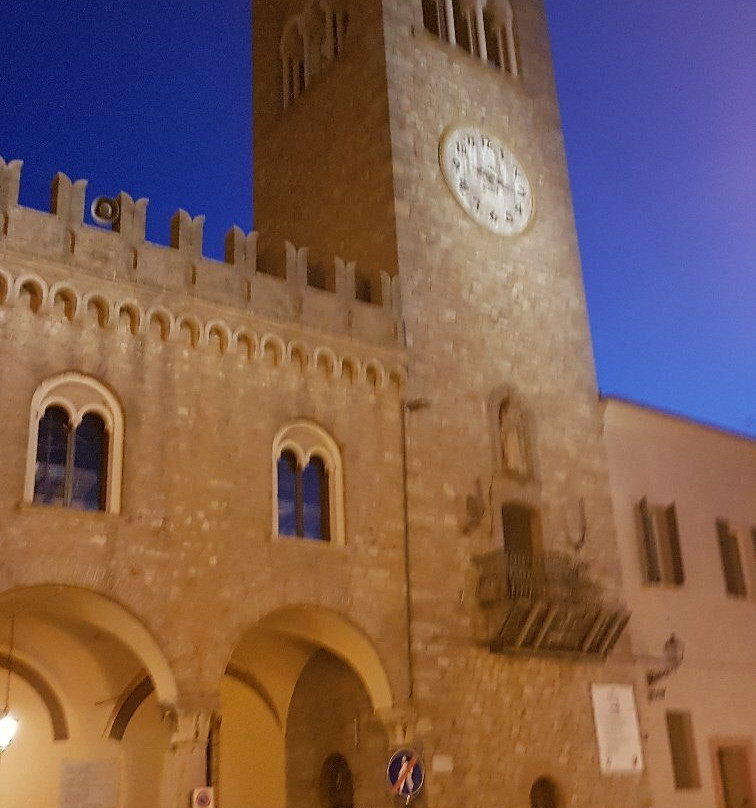 Piazza Della Libertà景点图片