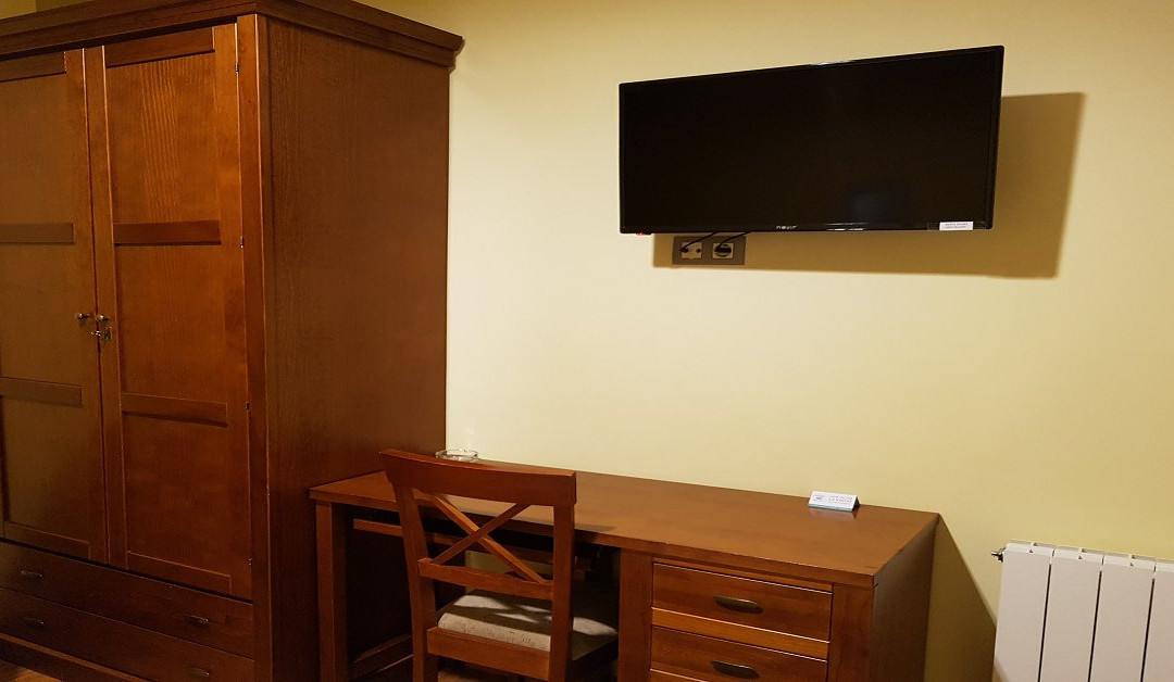 Hotel Reina Isabel主图