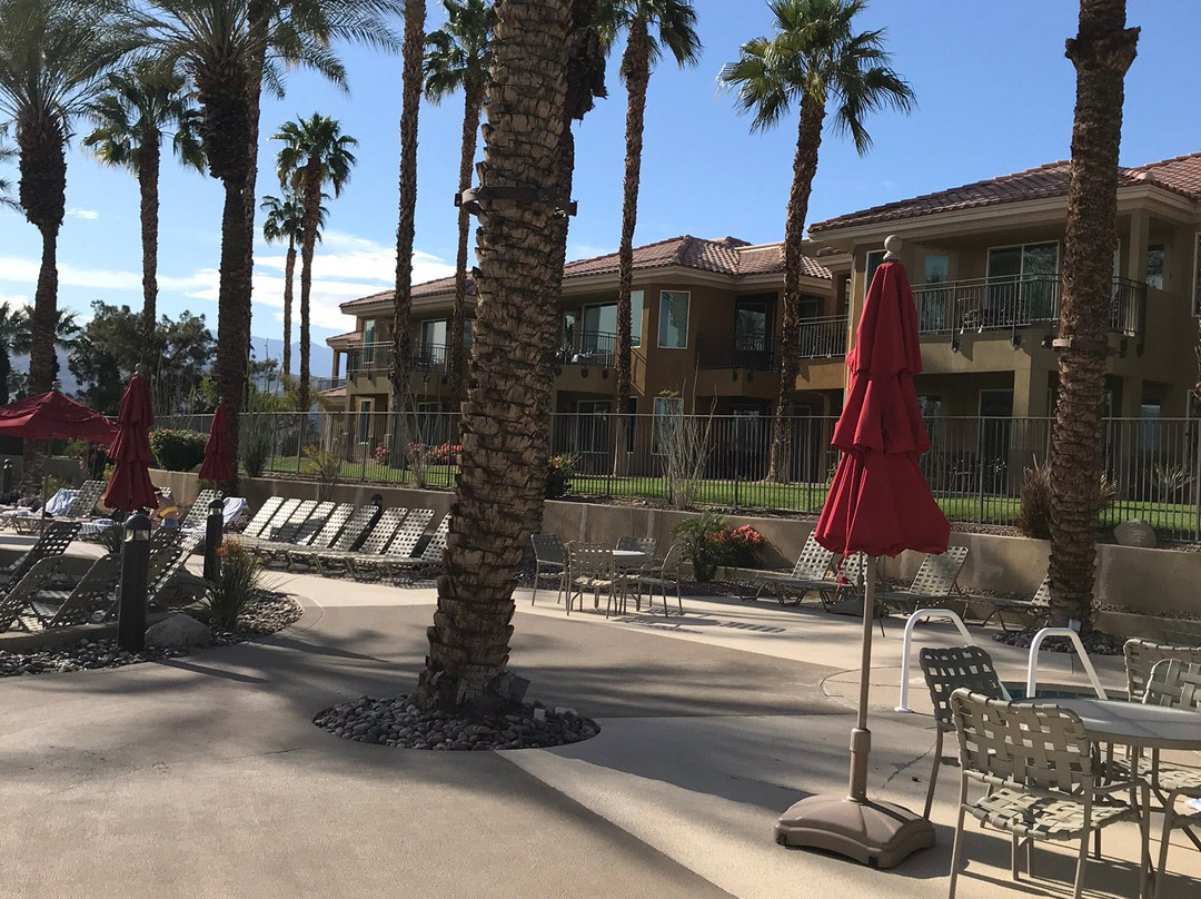 沙漠泉万豪别墅酒店主图