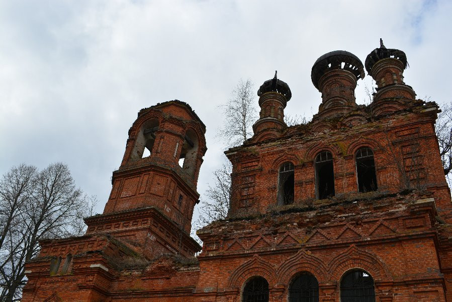 Nikolaya Chudotvortsa Church-Porech'ye必去景点