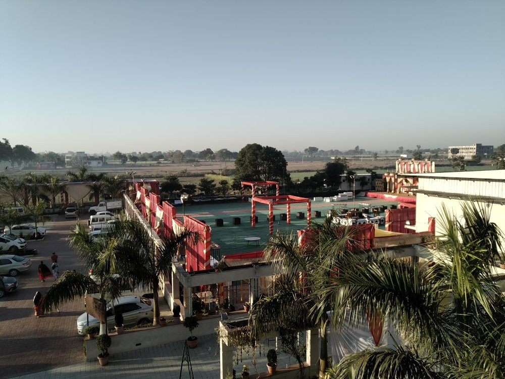 Silver Estate Resort主图