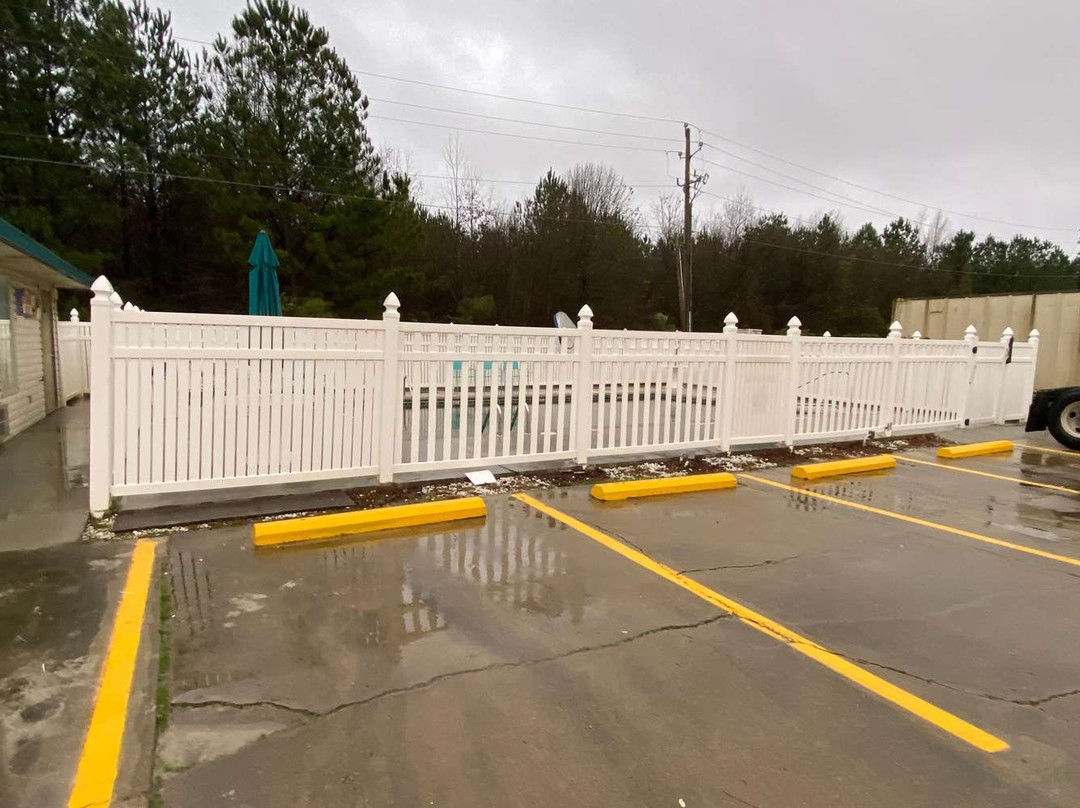 Days Inn by Wyndham Forest主图