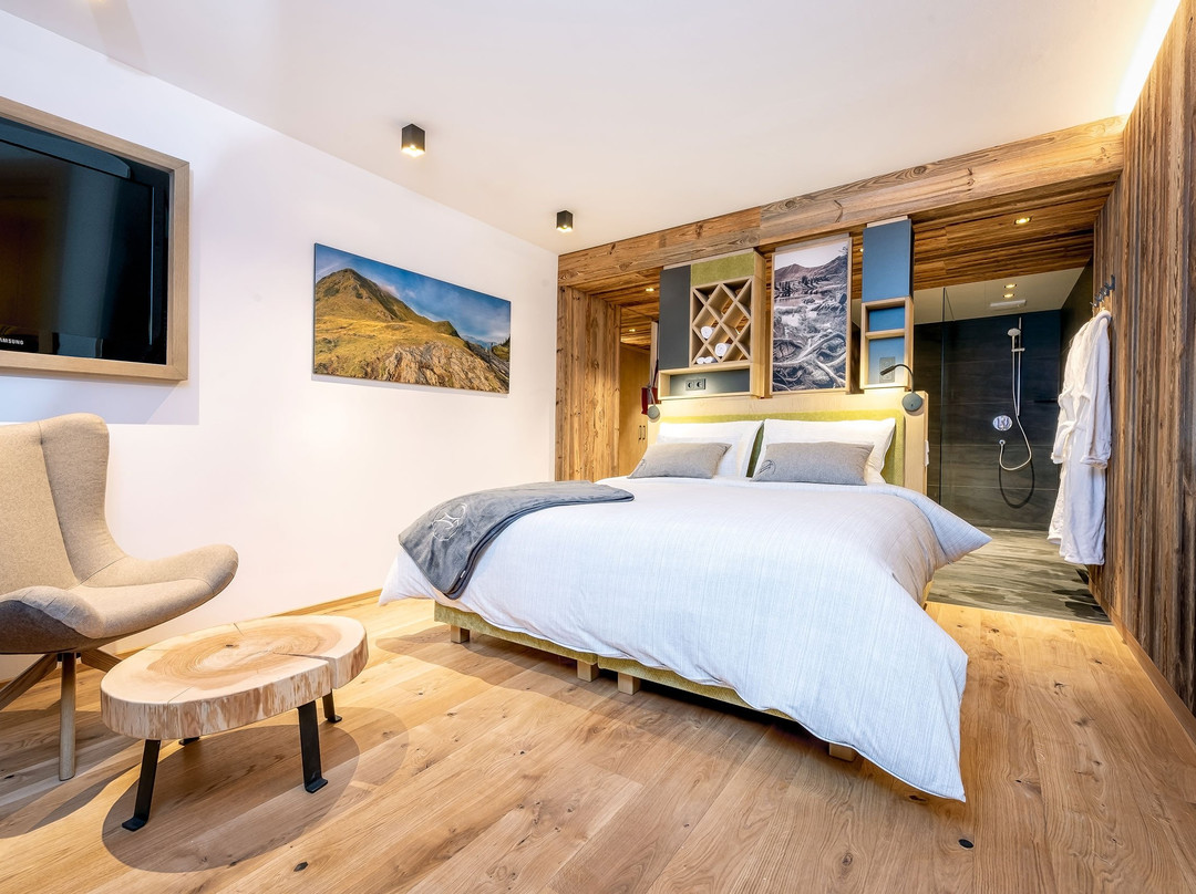 Frankenberg酒店住宿-ALMGUT - Mountain Wellness Hotel