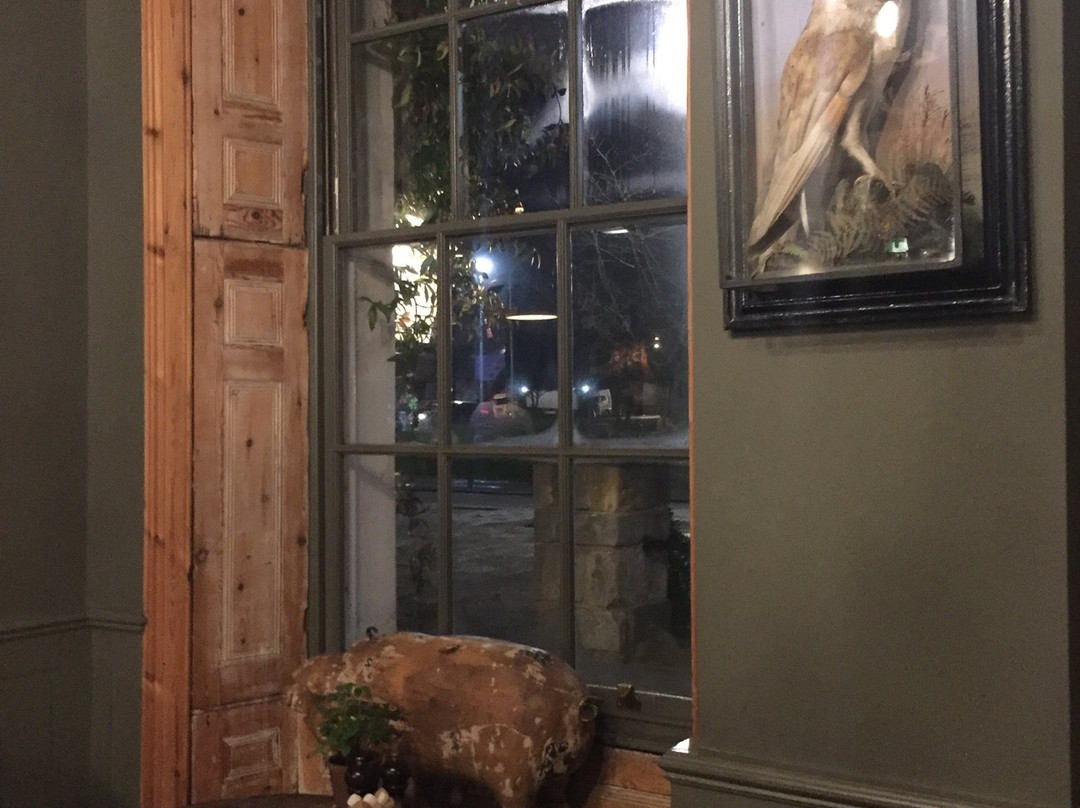 THE PIG-in the Wall主图