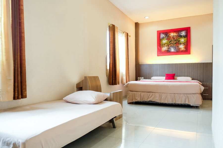 RedDoorz Plus near Living World Pekanbaru主图