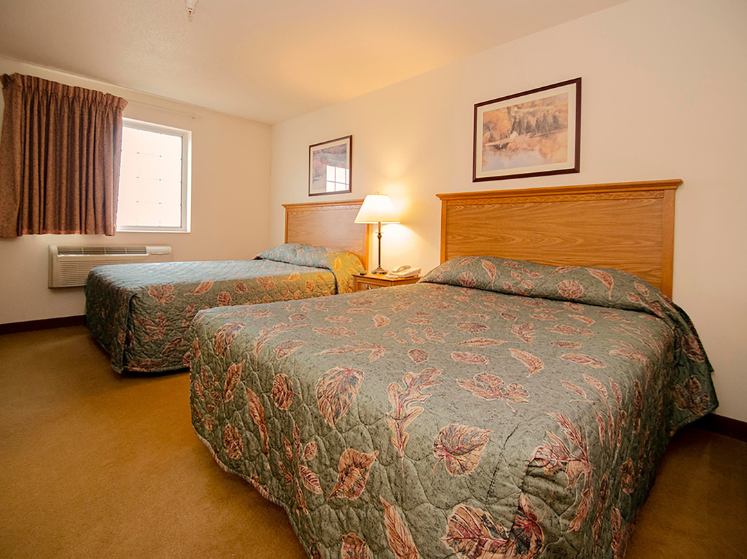 Urbana Inn and Suites主图