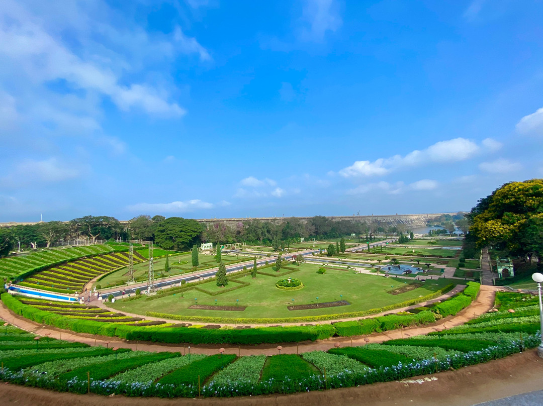 皇家兰花比林达瓦酒店主图