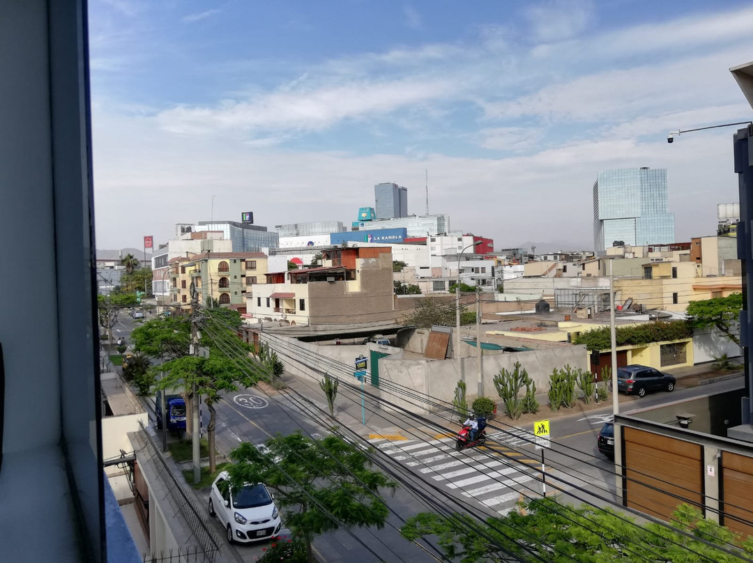 Lino Family House - homestay in Lima主图