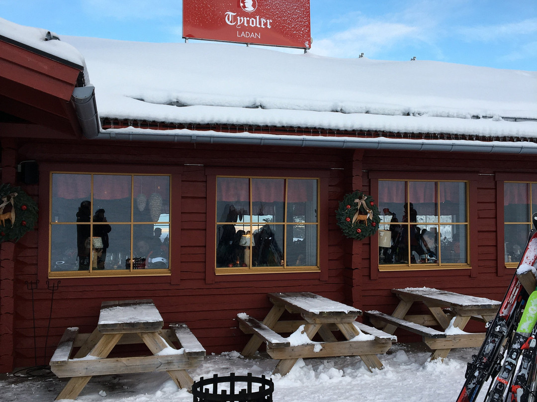 Mitt i Stoten