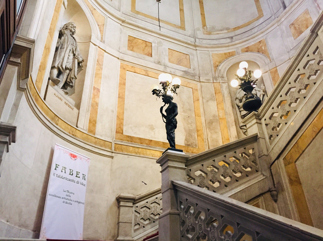 Palazzo Del Toscano-卡塔尼亚必去景点