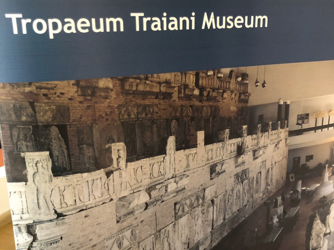 Tropaeum Traiani Monument景点图片
