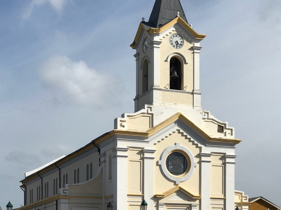 Paroquia Maria Auxiliadora-纳塔莱斯港必去景点