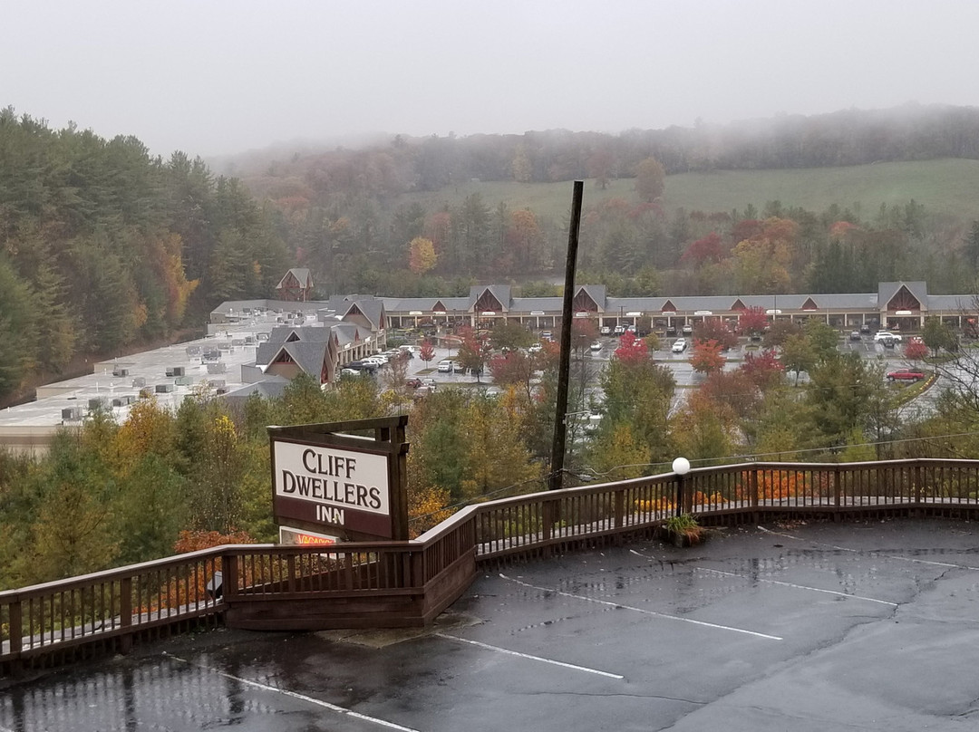 Cliff Dwellers Inn主图