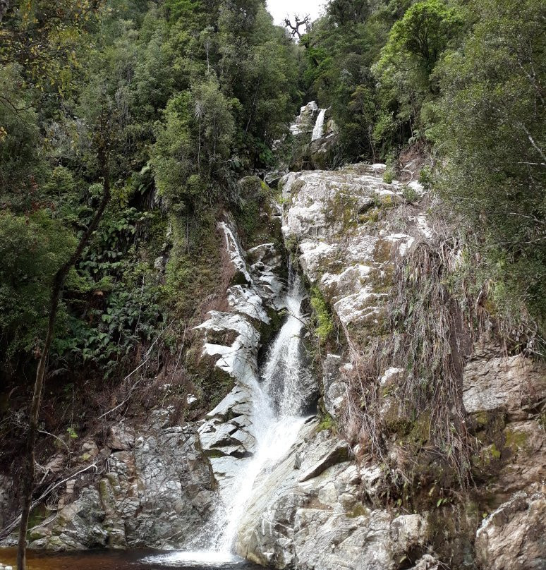 Dorothy Falls-霍基蒂卡必去景点