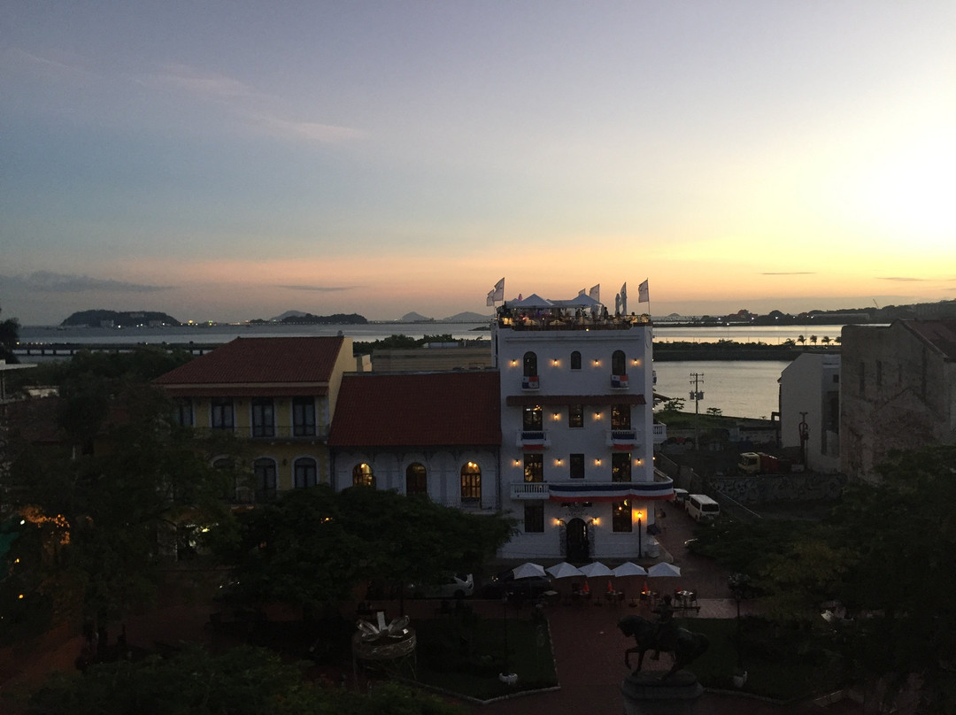 美洲贸易酒店主图