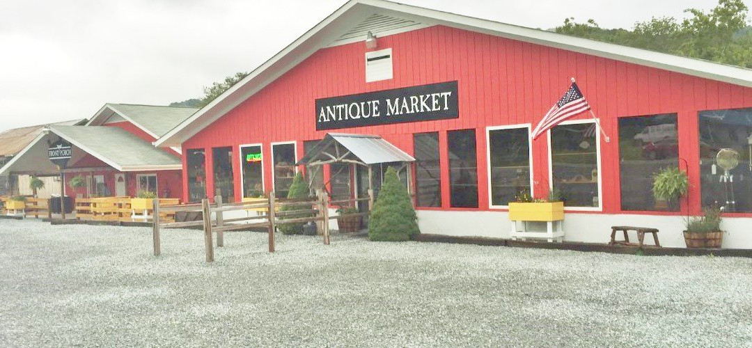 Front Porch Antique Market景点图片