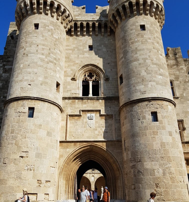 Rhodes Scavenger Hunt and Highlights Self Guided Tour-罗德城必去景点