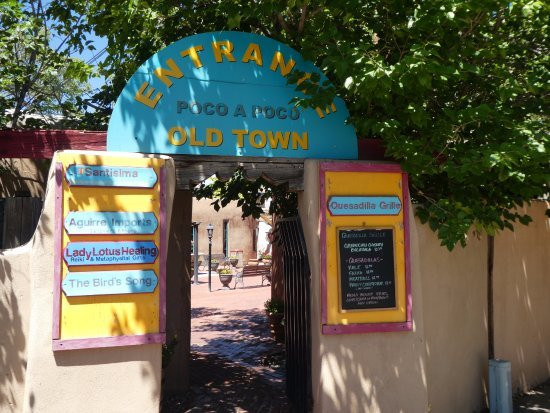 Old Town Poco a Poco Plaza-阿尔伯克基必去景点