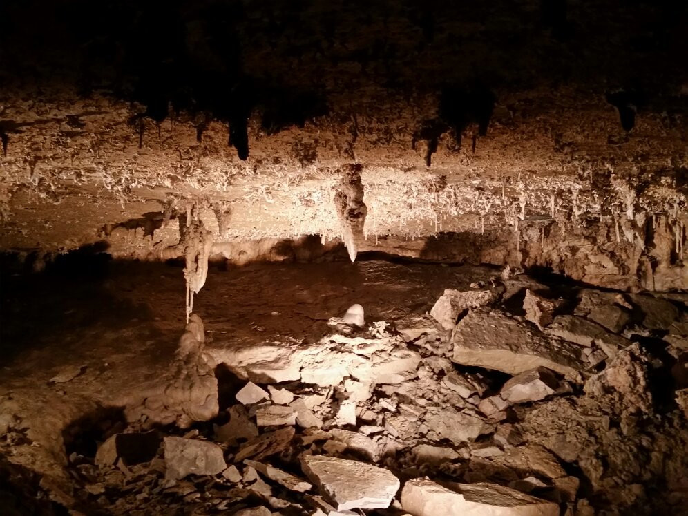 Wyandotte Caves景点图片