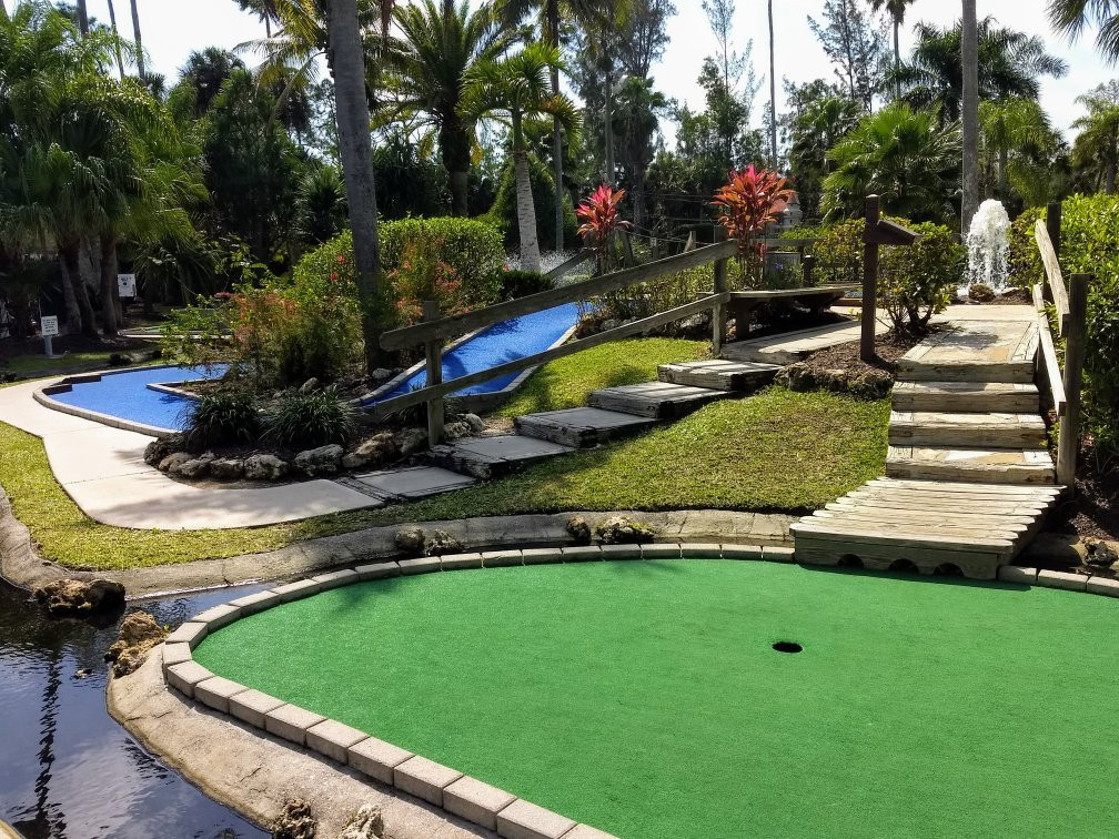 Castle Golf-迈尔斯堡必去景点