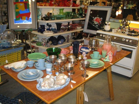 Edom旅游景点-Wagon Wheel Antique Mall