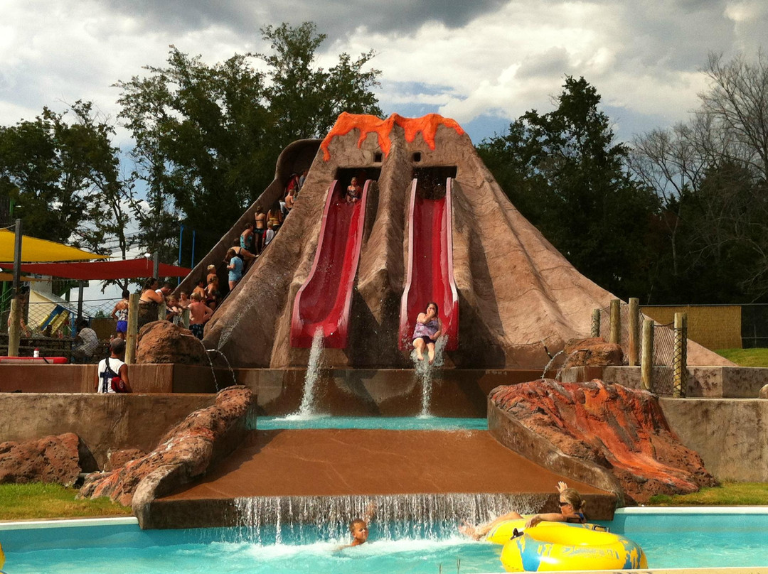 Edgewood旅游景点-Splash Kingdom Family Waterpark