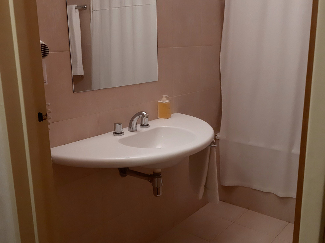 伯纳达酒店主图