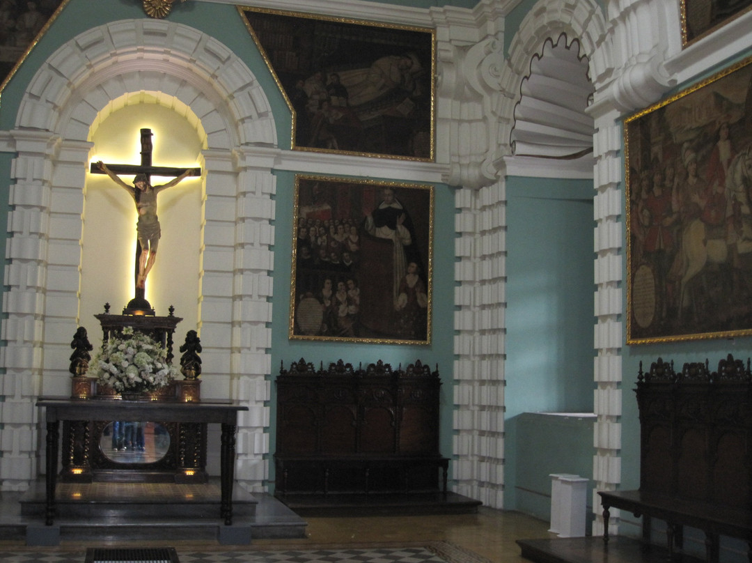 Basilica y Monasterio de Santo Domingo景点图片