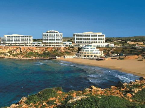 雷迪森布鲁酒店主图