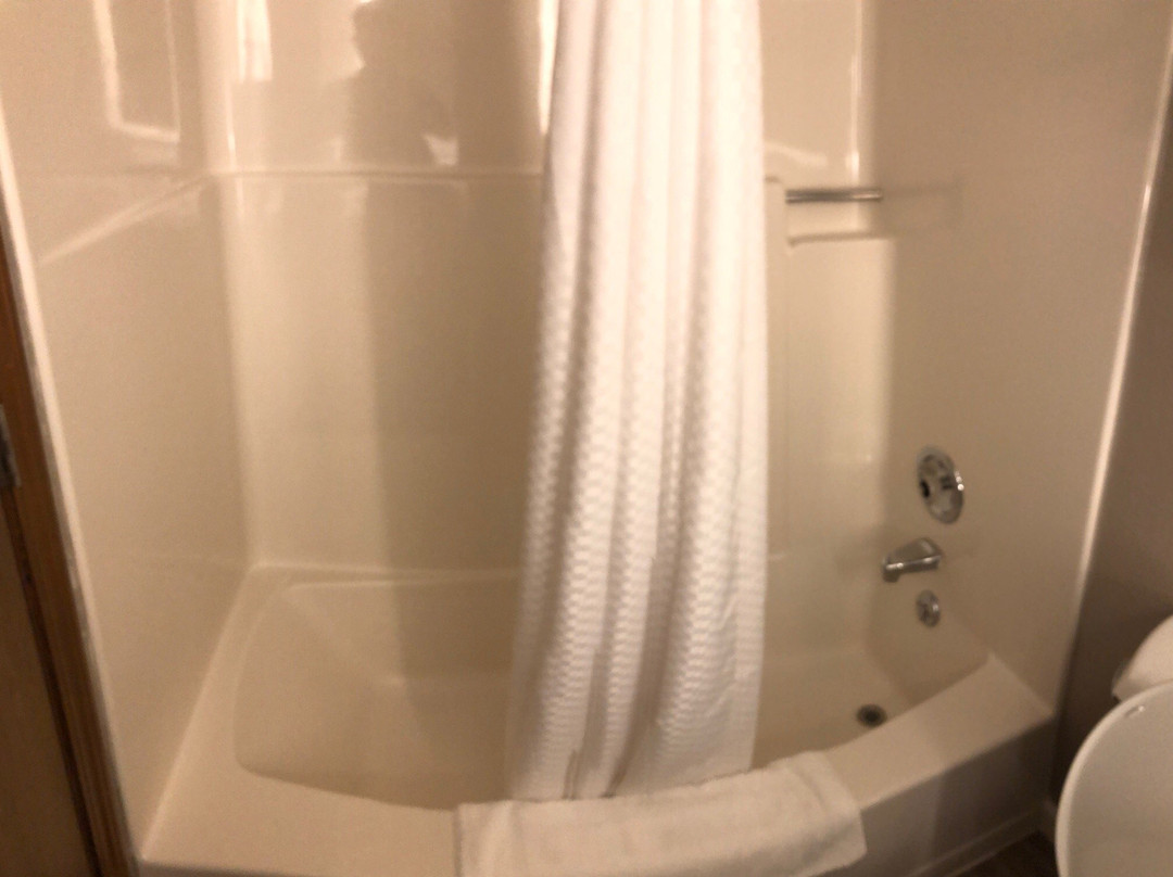 Super 8 by Wyndham St. Regis主图