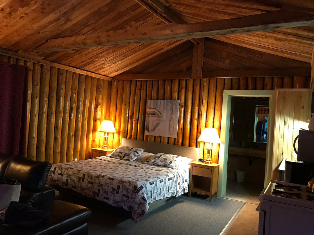 High Falls Motel and Cabins主图