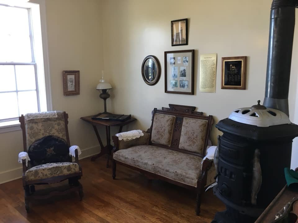 Sand Point Lighthouse-Escanaba必去景点