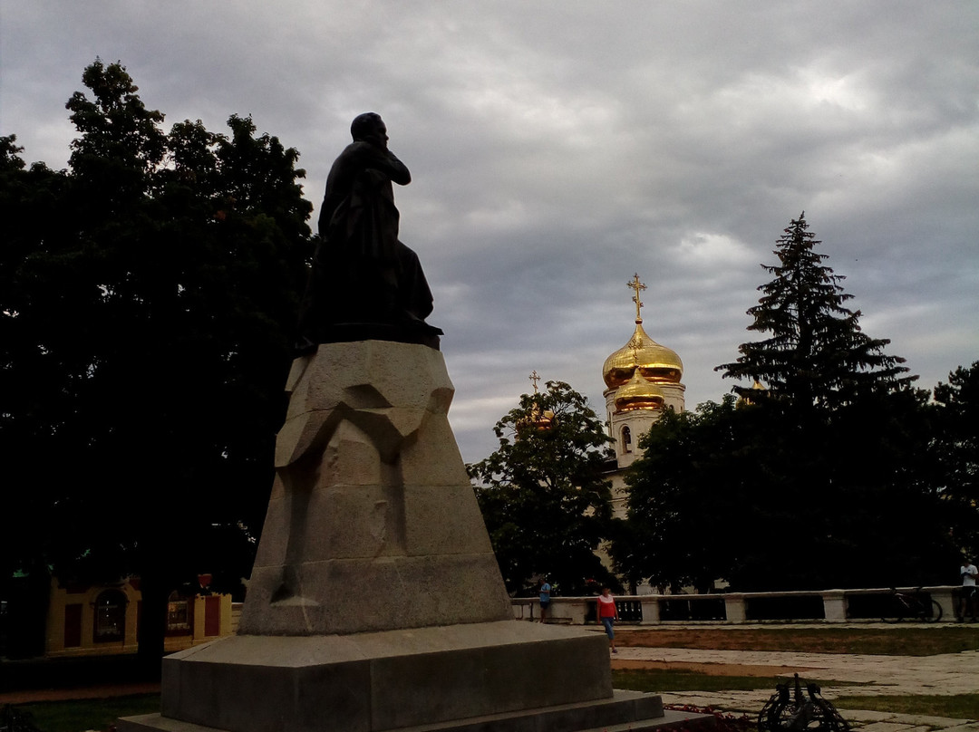 Lermontov Monument景点图片