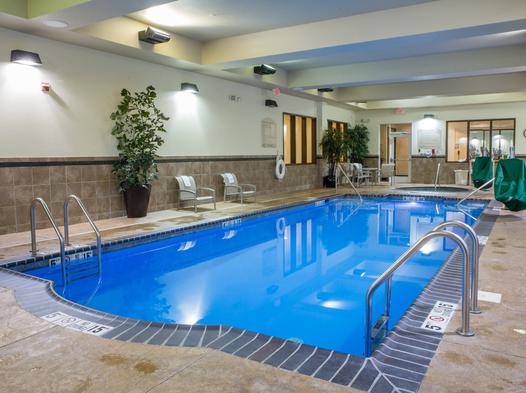 Holiday Inn & Suites Bloomington-airport By IHG主图