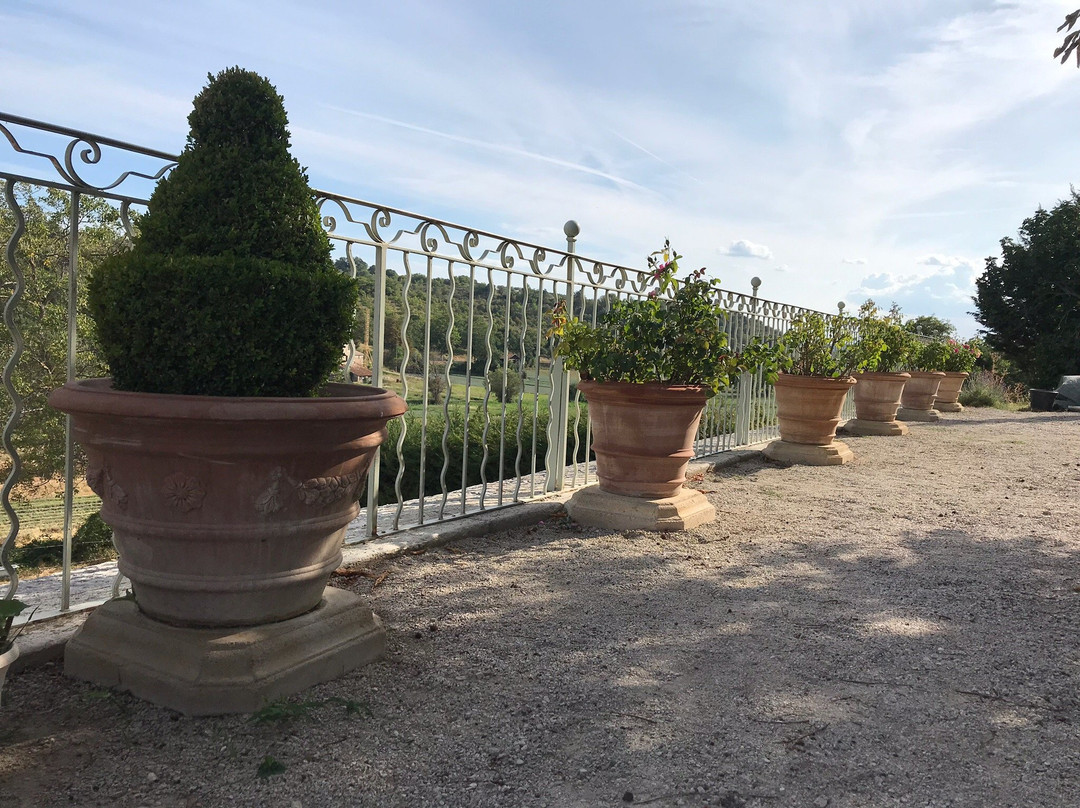 大花园城堡酒店主图