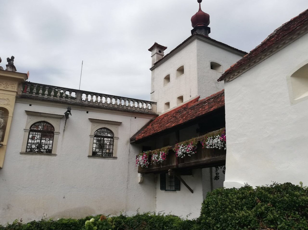 Schloss Herberstein-Stubenberg am See必去景点