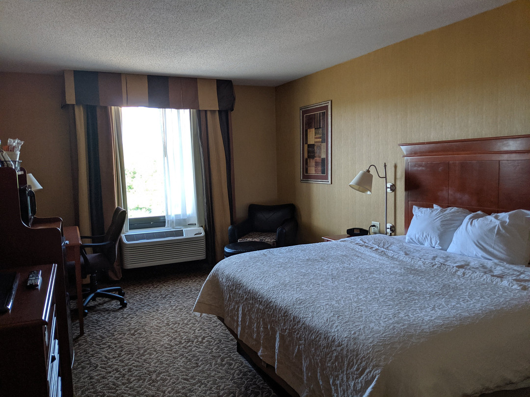 Hampton Inn Utica主图