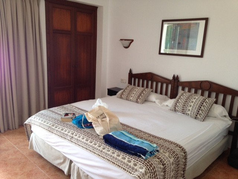 瑟斯蓬特特斯酒店主图