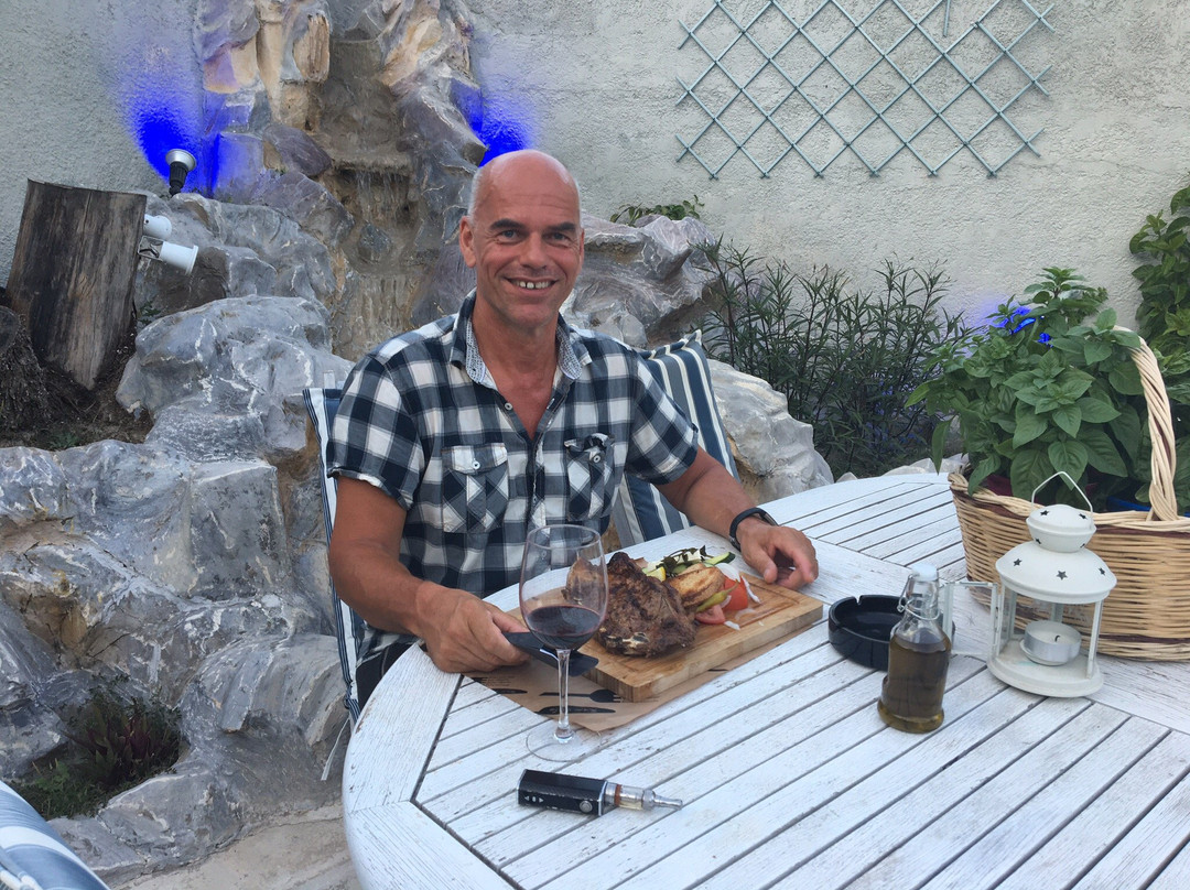 Artemis Studios主图