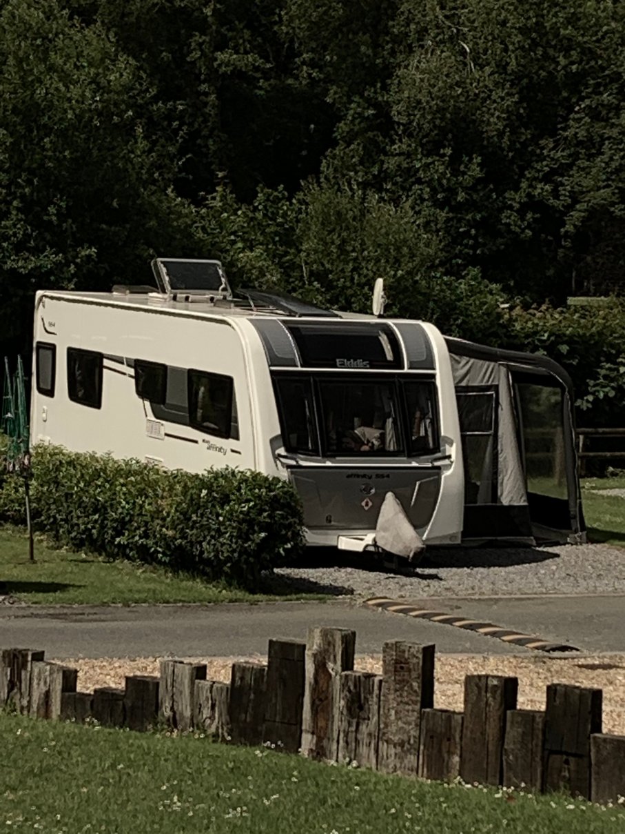 Mill House Caravan Park-官方